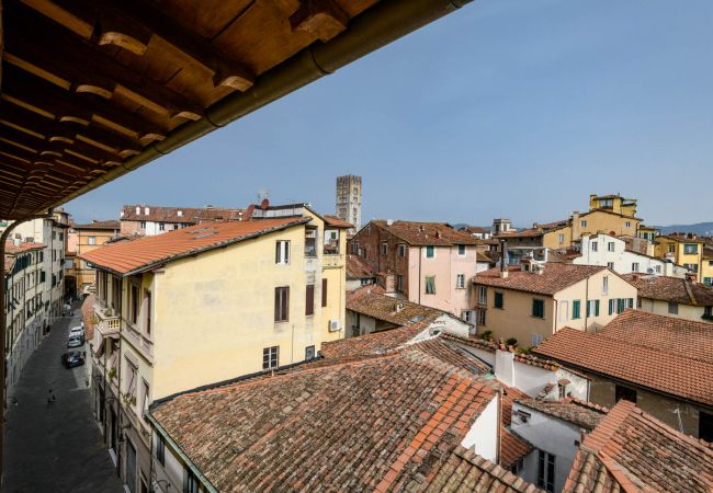 Apartment in Lucca - De Nobili Penthouse, Luxury Apartment with Elevator inside the Walls of Lucca Apartment in Lucca - De Nobili Penthouse, Luxury Apartment with Elevator inside the Walls of Lucca