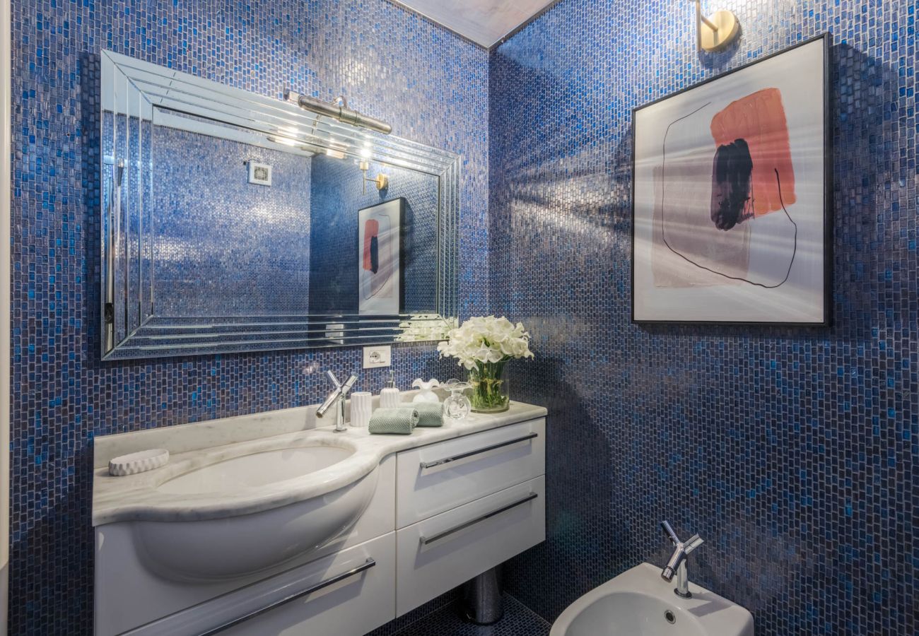 Apartment in Lucca - De Nobili Penthouse, Luxury Apartment with Elevator inside the Walls of Lucca Apartment in Lucca - De Nobili Penthouse, Luxury Apartment with Elevator inside the Walls of Lucca