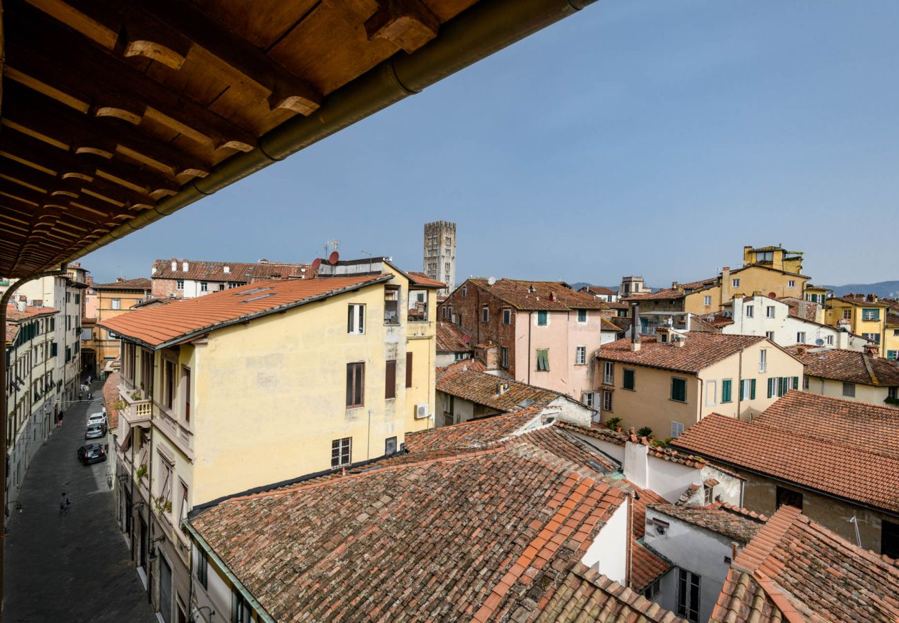 Apartment in Lucca - De Nobili Penthouse, Luxury Apartment with Elevator inside the Walls of Lucca Apartment in Lucca - De Nobili Penthouse, Luxury Apartment with Elevator inside the Walls of Lucca