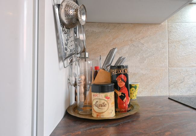 Apartment in Madrid - Cozy studio with pool in Ciudad Lineal  Apartment in Madrid - Cozy studio with pool in Ciudad Lineal