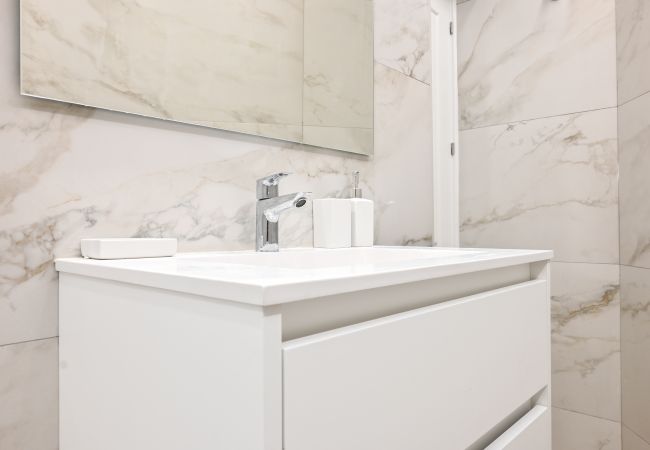 Studio in Madrid - Central and Bright Apartment in Madrid  Studio in Madrid - Central and Bright Apartment in Madrid