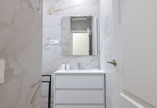 Studio in Madrid - Central and Bright Duplex Studio in Madrid  Studio in Madrid - Central and Bright Duplex Studio in Madrid