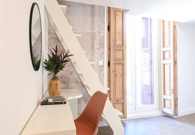 Studio in Madrid - Central and Bright Duplex Studio in Madrid  Studio in Madrid - Central and Bright Duplex Studio in Madrid