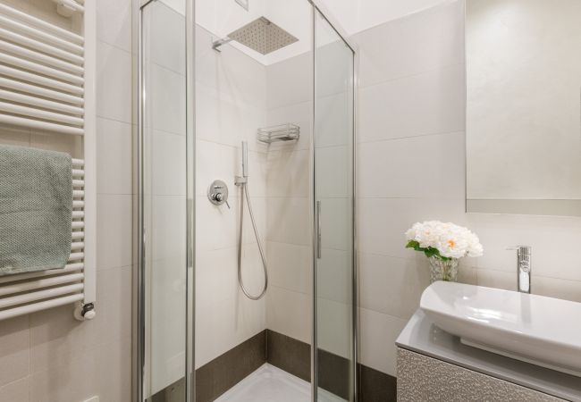 Apartment in Lucca - Elegant Modern Apartment with Terrace in Historic Lucca Apartment in Lucca - Elegant Modern Apartment with Terrace in Historic Lucca