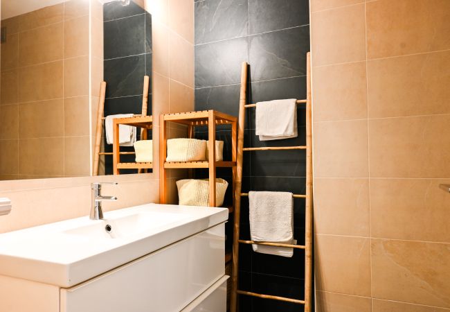 Apartment in Madrid - Comfortable one bedroom apartment  Apartment in Madrid - Comfortable one bedroom apartment