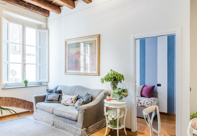 Apartment in Lucca - Smart 2 Bedrooms Apartment close to Bus Terminal Apartment in Lucca - Smart 2 Bedrooms Apartment close to Bus Terminal