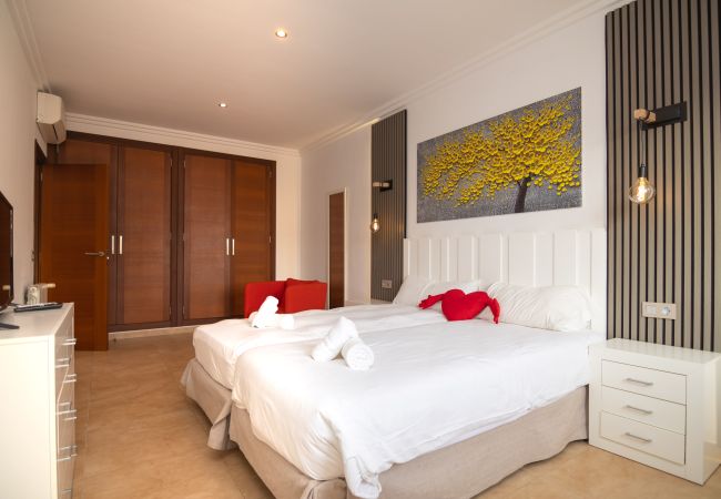 House in Muro - Town house with all amenities 275 House in Muro - Town house with all amenities 275