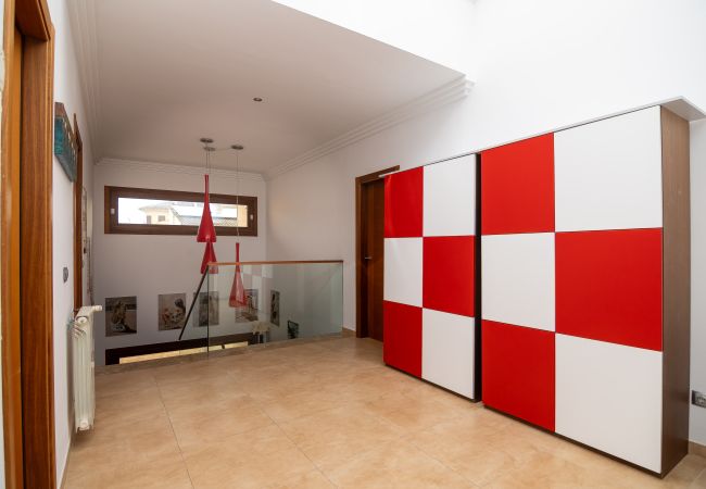 House in Muro - Town house with all amenities 275 House in Muro - Town house with all amenities 275