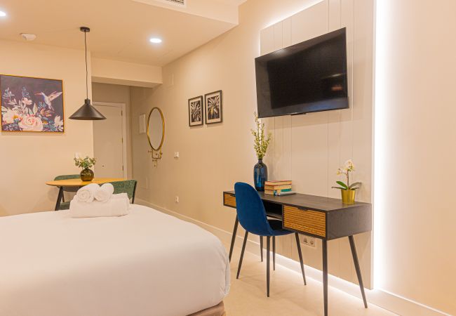 Studio in Madrid - El Capricho: Your Charming and Tranquil Refuge in Madrid Studio in Madrid - El Capricho: Your Charming and Tranquil Refuge in Madrid