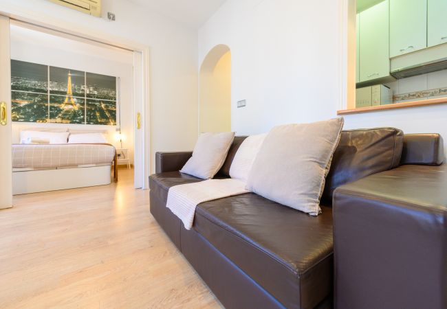 Apartment in Madrid - Charm and comfort in the heart of Madrid  Apartment in Madrid - Charm and comfort in the heart of Madrid