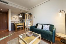 Apartment in Madrid - Charming 1 bedroom flat_ Gym _Gated urbanisation _ Madrid