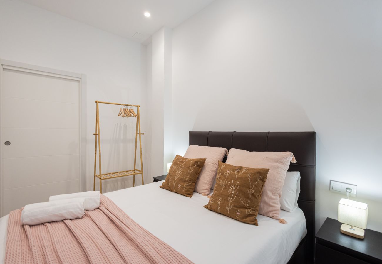 Apartment in Valencia / València - The Amistat Apartment 06 by Florit Flats