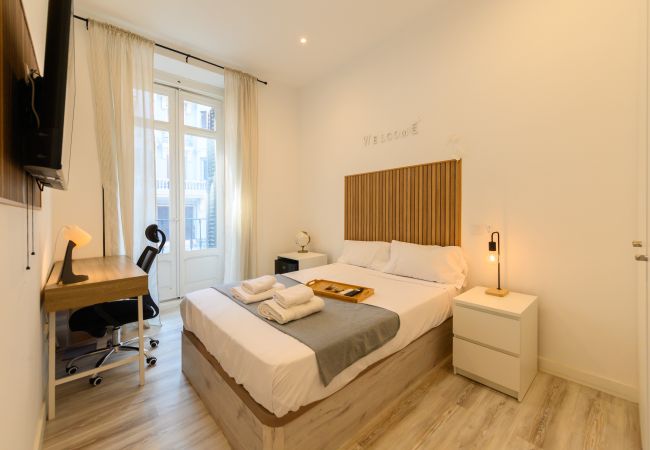  in Madrid - Los Ángeles: room with comfort and shared areas Gran Vía-Madrid