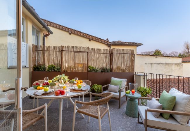 Apartment in Lucca - Modern Elegance inside Lucca Walls – with Terrace Apartment in Lucca - Modern Elegance inside Lucca Walls – with Terrace