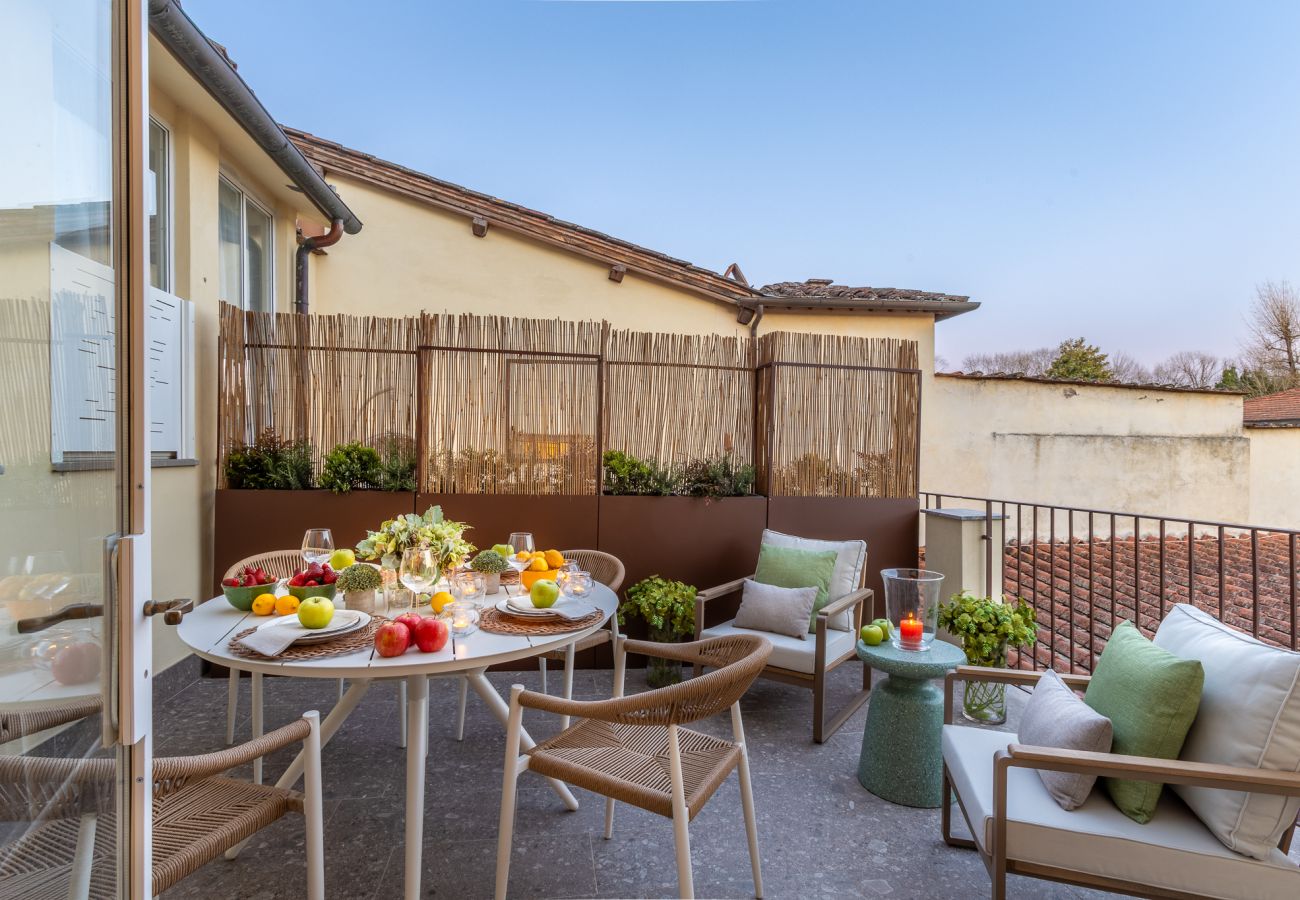 Apartment in Lucca - Modern Elegance inside Lucca Walls – with Terrace Apartment in Lucca - Modern Elegance inside Lucca Walls – with Terrace
