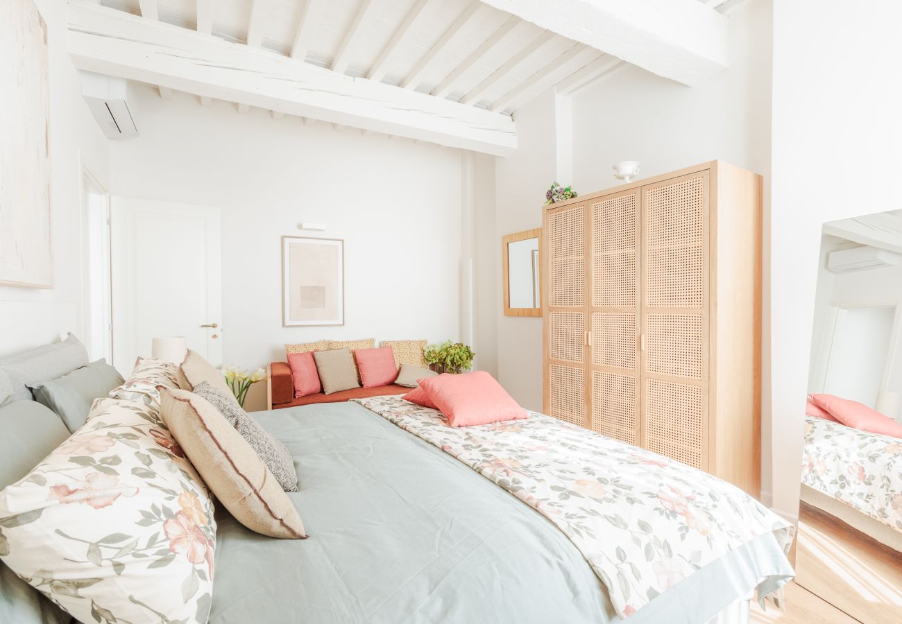 Apartment in Lucca - 2 Bedrooms Apartment with Elevator in a Smart Location Apartment in Lucca - 2 Bedrooms Apartment with Elevator in a Smart Location