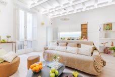 Apartment in Lucca - Smart and Convenient Fully Air Conditioned Apartment 