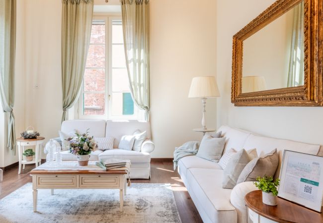 Apartment in Lucca - Bright and Central Apartment in Lucca Apartment in Lucca - Bright and Central Apartment in Lucca