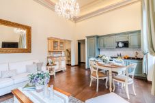 Apartment in Lucca - Bright and Central Apartment in Lucca