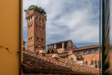 Apartment in Lucca - Bright and Central Apartment in Lucca