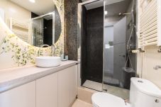 Apartment in Madrid - Charming 2-bedroom flat with city views - Madrid