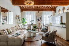 Apartment in Lucca - Wake Up to Lucca’s Golden View