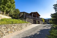 House in Llo - Llo