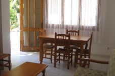 Aparthotel in Cunit - One bedroom apartment with terrace, community pool and large park
