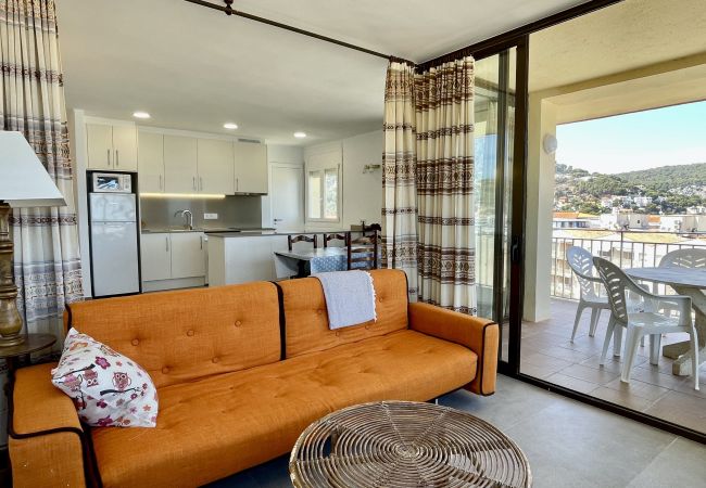 Апартаменты на Estartit - CAP CASTELL 8A Апартаменты на Estartit - CAP CASTELL 8A