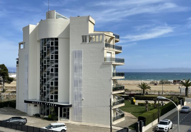 Апартаменты на Estartit - MEDES PLATJA 5-3 Апартаменты на Estartit - MEDES PLATJA 5-3