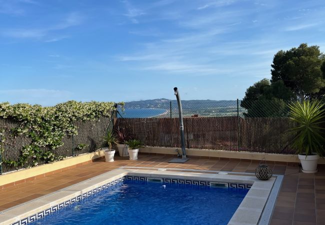 Таунхаус на Estartit - MONTSENY 3 Таунхаус на Estartit - MONTSENY 3