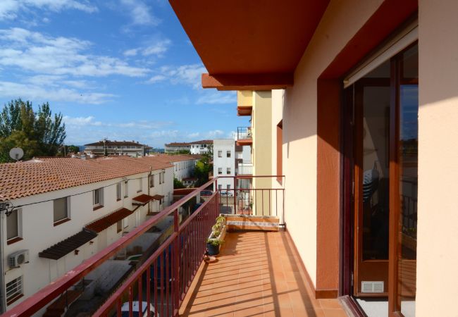 Апартаменты на Estartit - APARTAMENT GRECIA Апартаменты на Estartit - APARTAMENT GRECIA