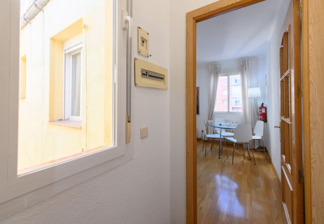 Апартаменты на Madrid - M (DFO214) Apartamento en el Museo Reina Sofía - A Апартаменты на Madrid - M (DFO214) Apartamento en el Museo Reina Sofía - A