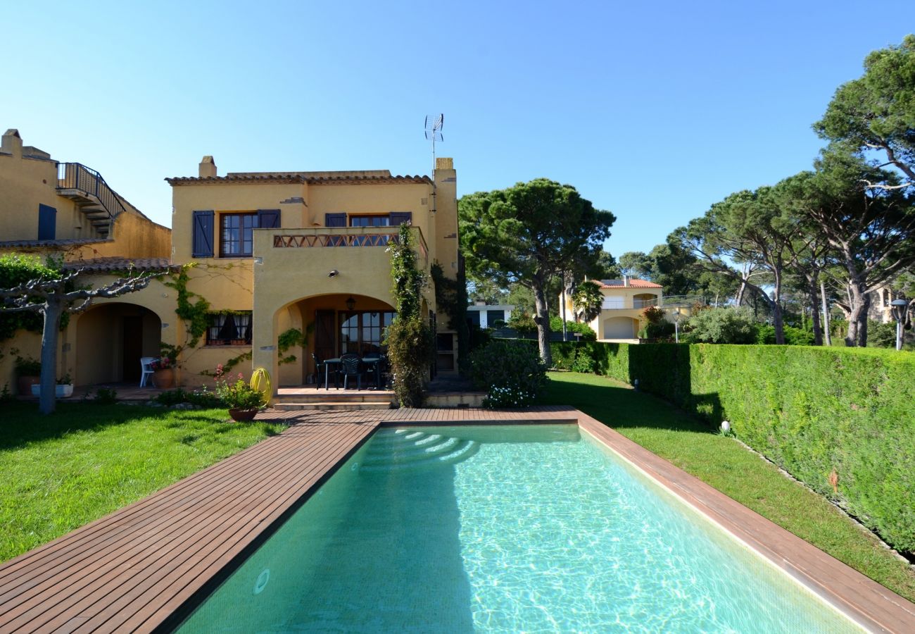 Вилла на Эстартит / Estartit - ANDORRA 1