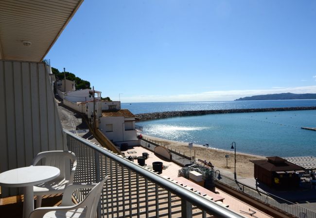 Квартира-студия на Estartit - NAUTIC ESTUDI BX-3 Квартира-студия на Estartit - NAUTIC ESTUDI BX-3