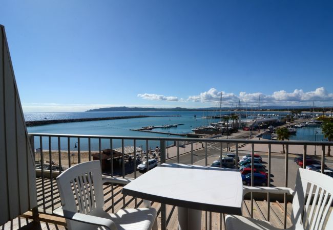 Квартира-студия на Estartit - NAUTIC ESTUDI BX-4 Квартира-студия на Estartit - NAUTIC ESTUDI BX-4