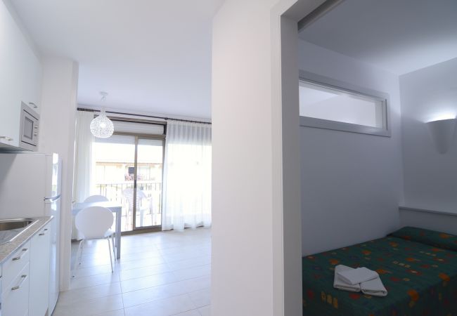 Апартаменты на Estartit - JARDINS DEL MAR 069 Апартаменты на Estartit - JARDINS DEL MAR 069