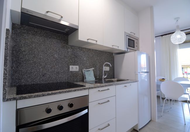 Апартаменты на Estartit - JARDINS DEL MAR 069 Апартаменты на Estartit - JARDINS DEL MAR 069