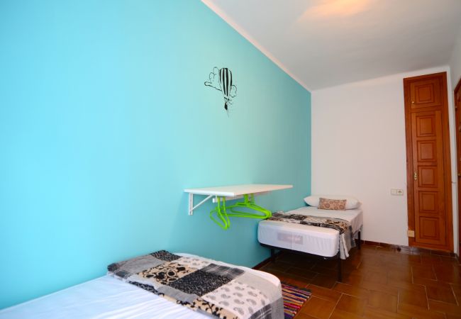 Апартаменты на L'Escala - PUIG SUREDA 13 - 1C Апартаменты на L'Escala - PUIG SUREDA 13 - 1C