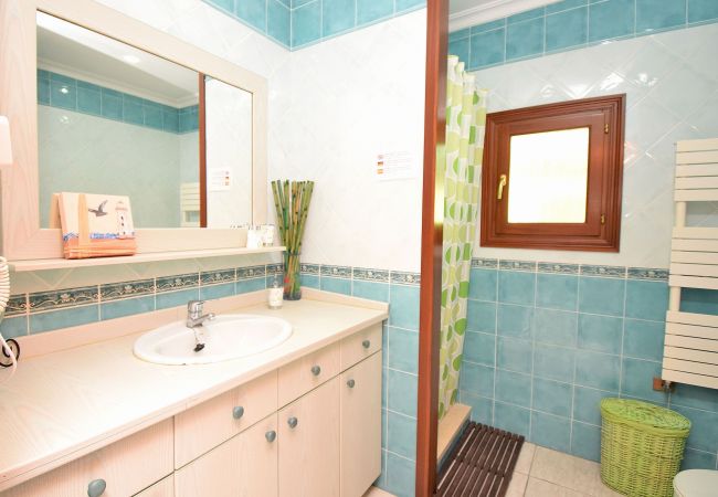 Дом на Muro - Ancla 011 fantástica casa de pueblo con jacuzzi, terraza y WiFi Дом на Muro - Ancla 011 fantástica casa de pueblo con jacuzzi, terraza y WiFi