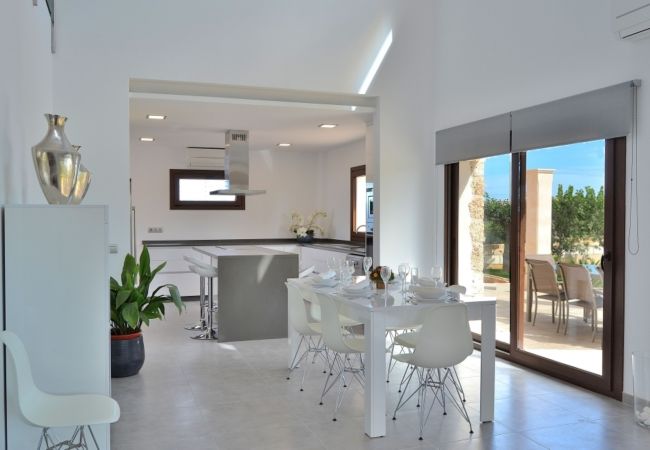 Особняк на Muro - Son Sastre 024 lujosa villa con gran piscina, aire acondicionado, jardín y terraza Особняк на Muro - Son Sastre 024 lujosa villa con gran piscina, aire acondicionado, jardín y terraza
