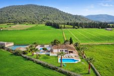 Особняк на Sa Pobla - Can Mussol 040 magnifica villa con piscina privada, gran jardín, zona infantil, billar, ping pong y WiFi