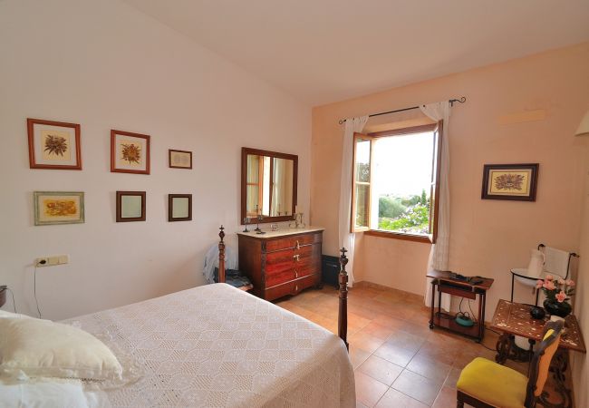 Особняк на Llubi - Son Barraquer 047 tradicional finca con piscina y magnífico jardín Особняк на Llubi - Son Barraquer 047 tradicional finca con piscina y magnífico jardín