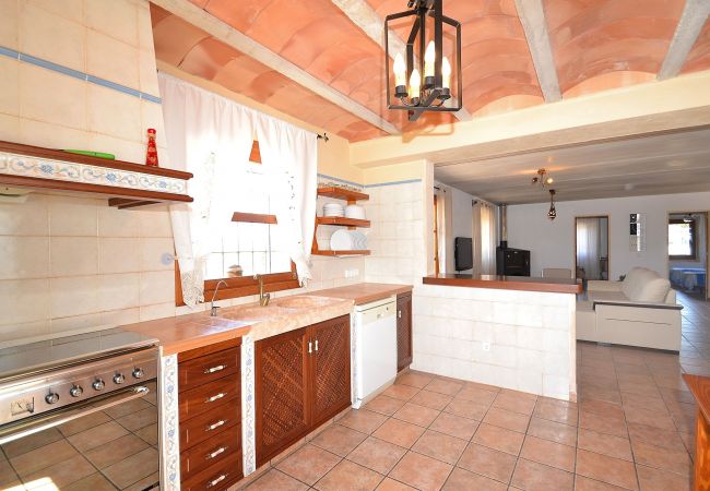 Особняк на Santa Margalida - Es Bosquerró 054 fantástica finca con piscina vallada, zona infantil, terraza, barbacoa y WiFi Особняк на Santa Margalida - Es Bosquerró 054 fantástica finca con piscina vallada, zona infantil, terraza, barbacoa y WiFi