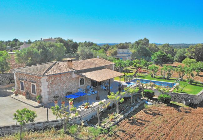 Особняк на Santa Margalida - Es Bosquerró 054 fantástica finca con piscina vallada, zona infantil, terraza, barbacoa y WiFi Особняк на Santa Margalida - Es Bosquerró 054 fantástica finca con piscina vallada, zona infantil, terraza, barbacoa y WiFi