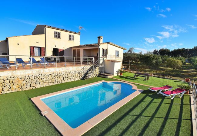 Особняк на Muro - Els Tarongers 081 fantástica finca con piscina privada, aire acondicionado, terraza y barbacoa Особняк на Muro - Els Tarongers 081 fantástica finca con piscina privada, aire acondicionado, terraza y barbacoa