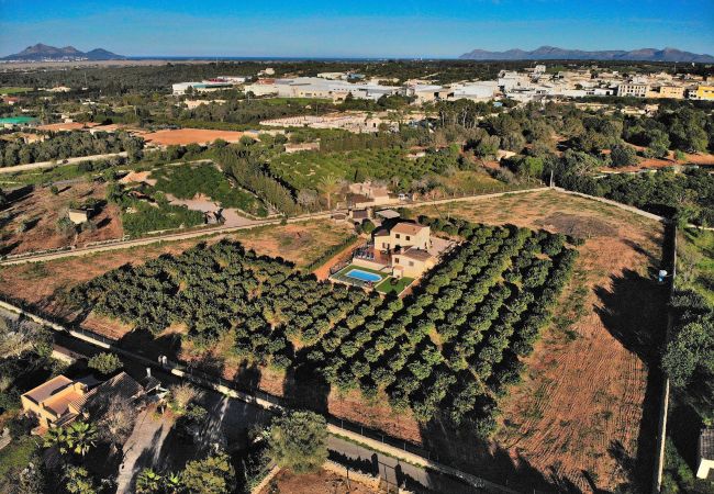 Особняк на Muro - Els Tarongers 081 fantástica finca con piscina privada, aire acondicionado, terraza y barbacoa Особняк на Muro - Els Tarongers 081 fantástica finca con piscina privada, aire acondicionado, terraza y barbacoa