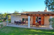 Особняк на Santa Margalida - Es Barranc Son Fullós 094 fantástica finca con piscina privada, jardín, terraza, barbacoa y ping pong