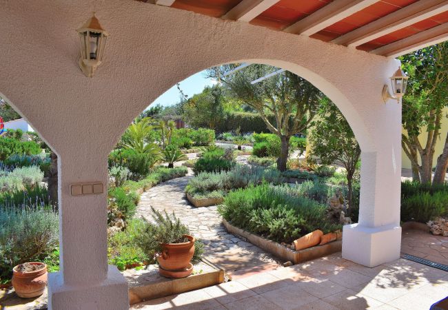 Особняк на Santa Margalida - Can Burguet 099 encantadora finca en la naturaleza con precioso jardín, piscina privada y WiFi Особняк на Santa Margalida - Can Burguet 099 encantadora finca en la naturaleza con precioso jardín, piscina privada y WiFi