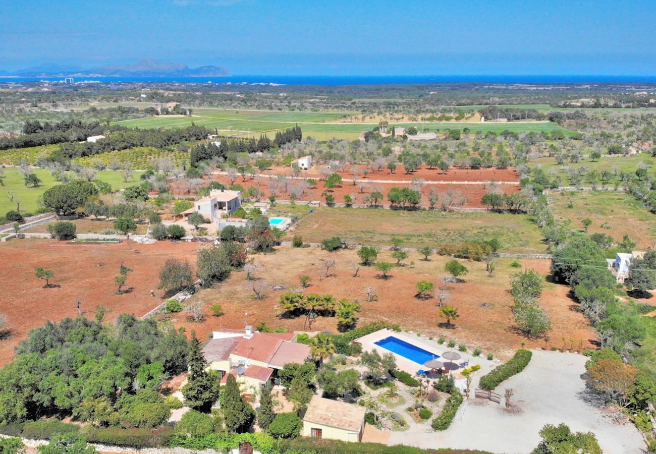 Особняк на Santa Margalida - Can Burguet 099 encantadora finca en la naturaleza con precioso jardín, piscina privada y WiFi Особняк на Santa Margalida - Can Burguet 099 encantadora finca en la naturaleza con precioso jardín, piscina privada y WiFi